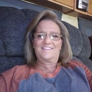 Meet your Posher, Renea